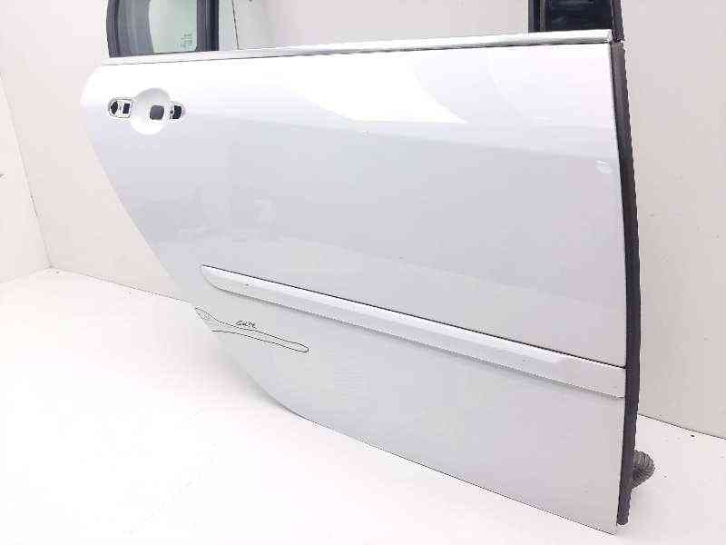 Recambio de puerta trasera derecha para renault laguna iii referencia OEM IAM 3