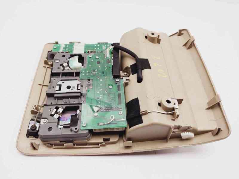 Recambio de luz interior para lexus rx 400h referencia OEM IAM 8126048250A0 2