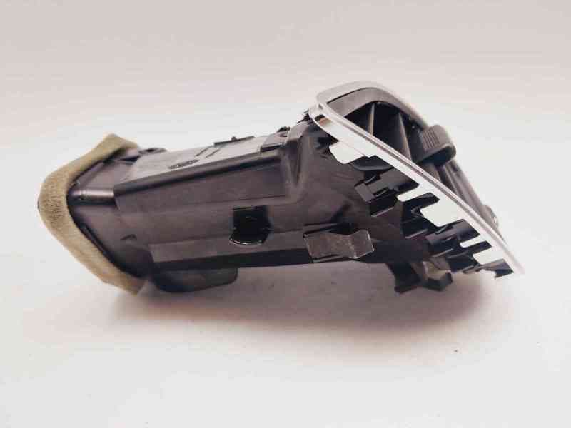 Recambio de rejilla aireadora para seat leon (5f1) i-tech referencia OEM IAM 5F1820902 5