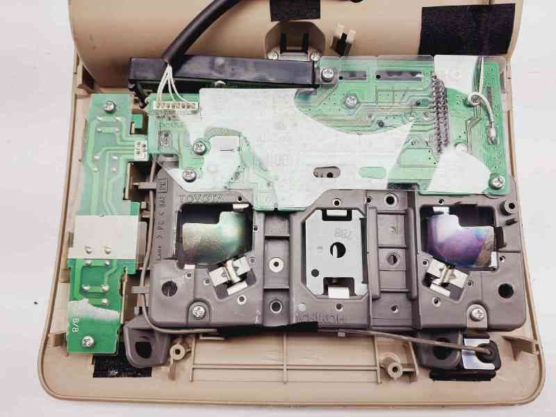 Recambio de luz interior para lexus rx 400h referencia OEM IAM 8126048250A0 5