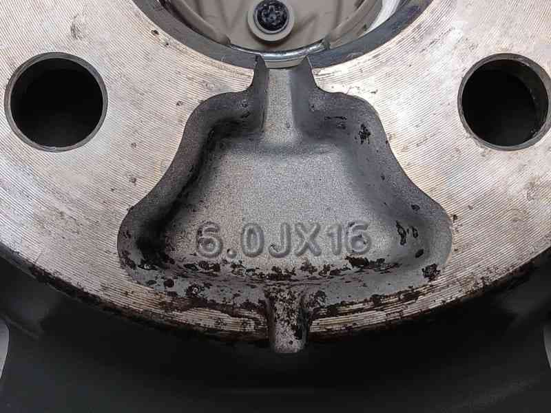 Recambio de llanta para hyundai i20 ii (gb, ib) 1.0 t-gdi referencia OEM IAM 52910C8700 6