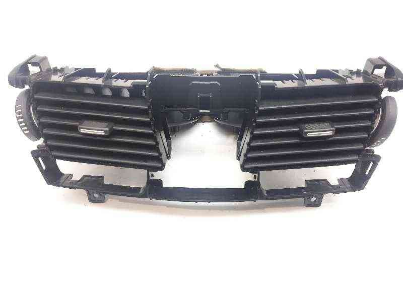 Recambio de rejilla aireadora para renault laguna iii referencia OEM IAM 275000001R