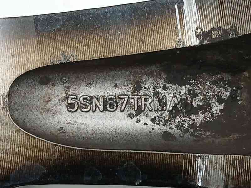 Recambio de llanta para jeep cherokee (kl) 2.2 crd 4x4 referencia OEM IAM 5SN87TRMAB 5