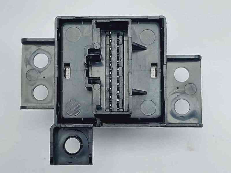 Recambio de interruptor para kia sportage concept 4x2 referencia OEM IAM 2