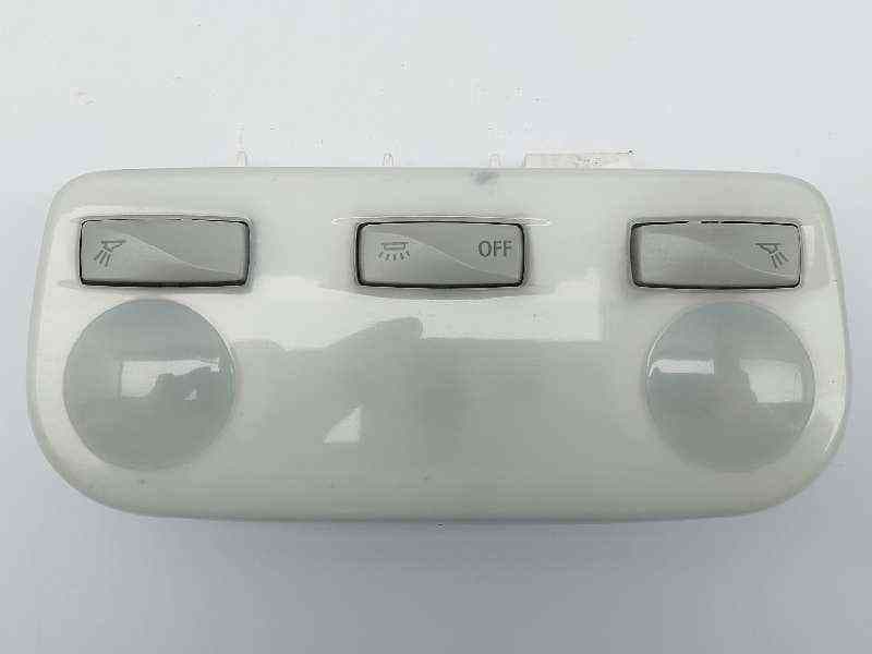 Recambio de luz interior para renault fluence dynamique referencia OEM IAM 264300008R