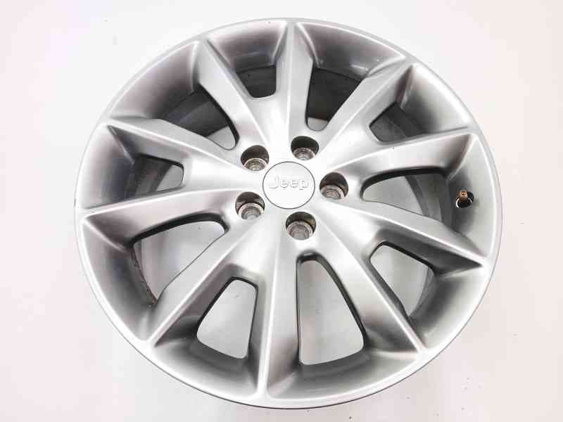 Recambio de llanta para jeep cherokee (kl) 2.2 crd 4x4 referencia OEM IAM 5SN87TRMAB