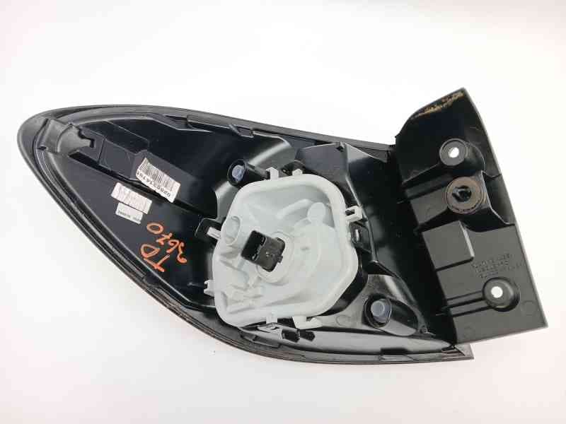 Recambio de piloto trasero derecho para renault captur referencia OEM IAM 265509762R 4
