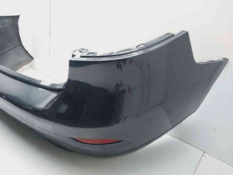 Recambio de paragolpes trasero para renault fluence dynamique referencia OEM IAM 5