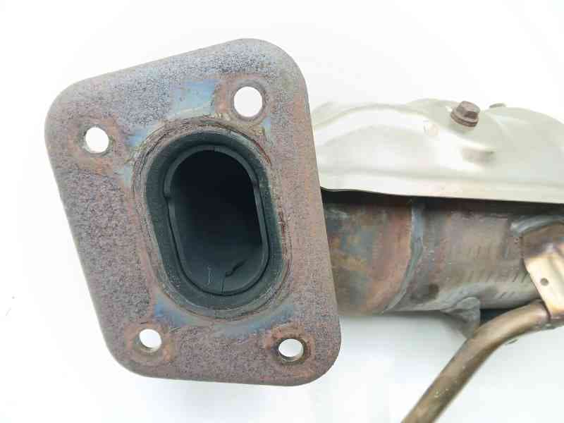 Recambio de catalizador para toyota yaris city referencia OEM IAM 171400Q100 2