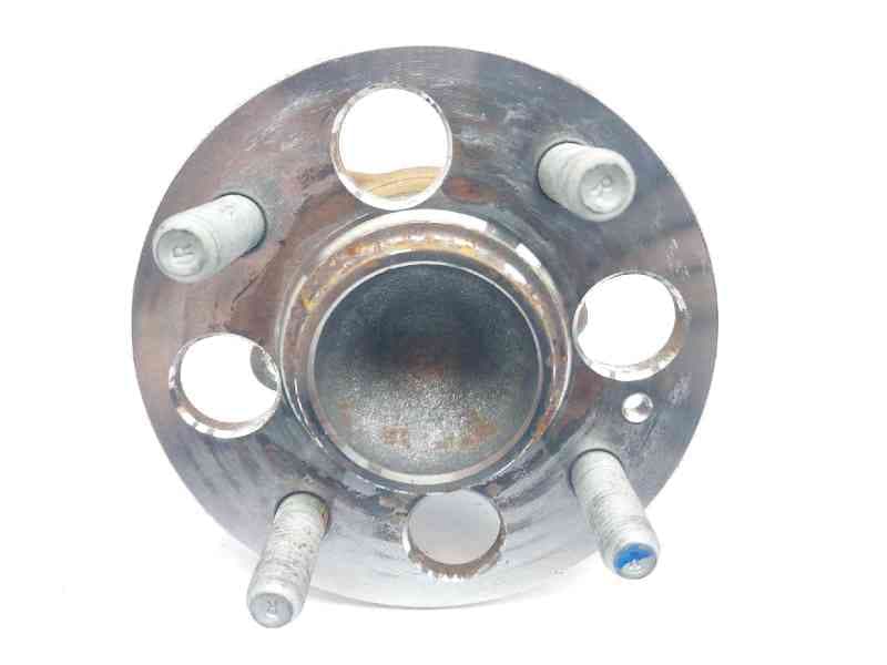 Recambio de buje para hyundai i20 coupe nline (hibrido) referencia OEM IAM 52730H8500