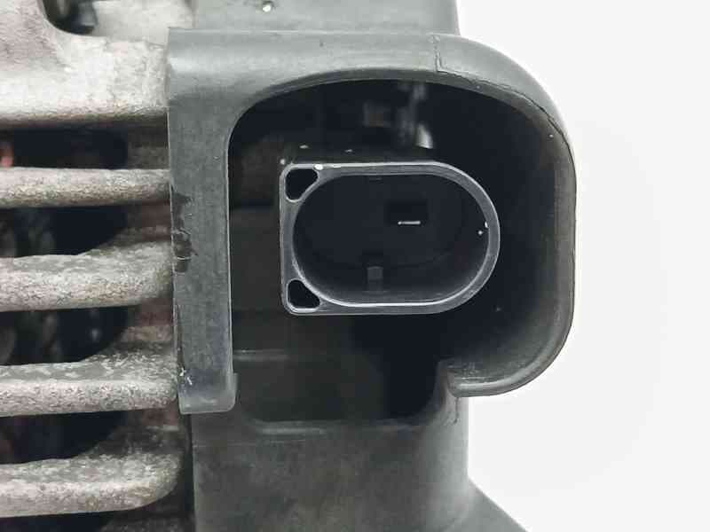 Recambio de alternador para kia carens iv 1.7 crdi referencia OEM IAM 373002A900 2