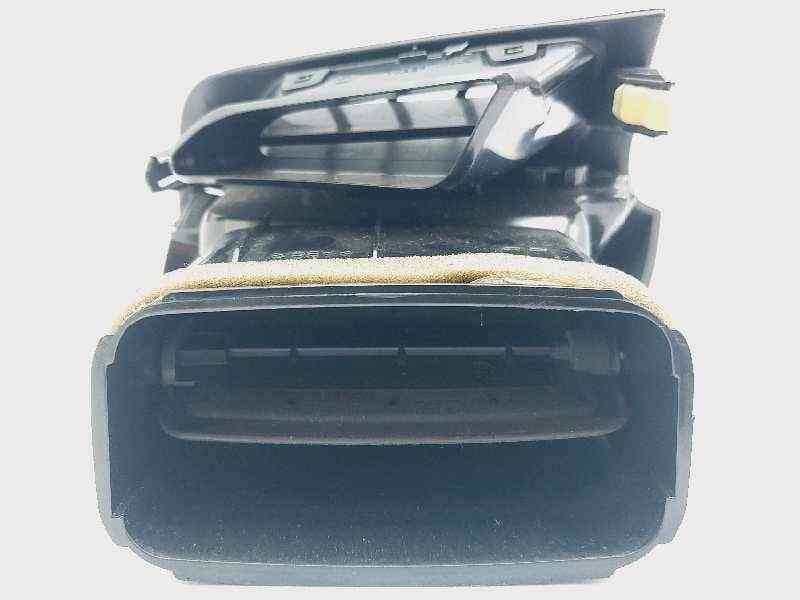 Recambio de rejilla aireadora para toyota verso active referencia OEM IAM 556500F020 2