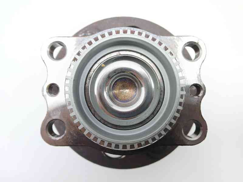 Recambio de buje para kia rio iii (ub) 1.25 cvvt referencia OEM IAM 527500U000 2
