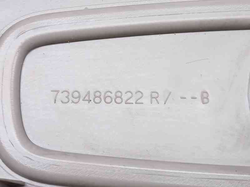 Recambio de luz interior para renault captur referencia OEM IAM 739486822R 3