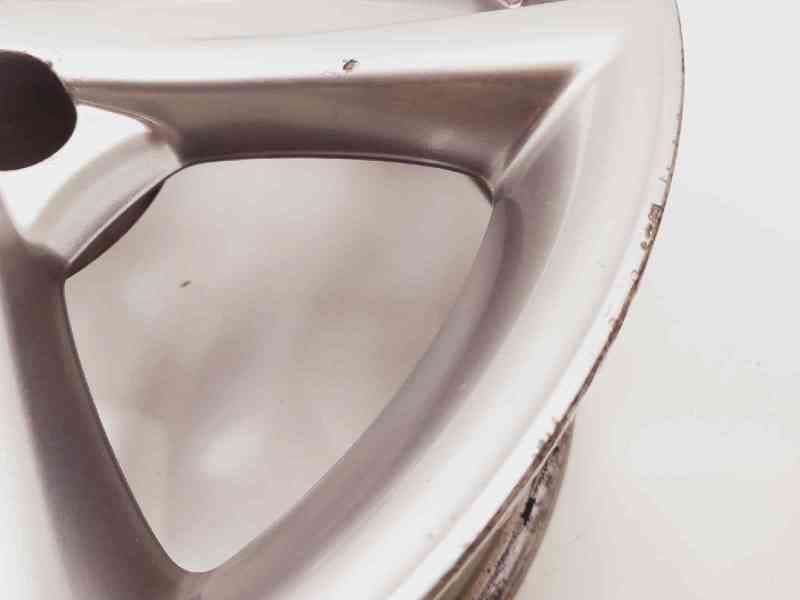Recambio de llanta para lexus rx 400h referencia OEM IAM 4