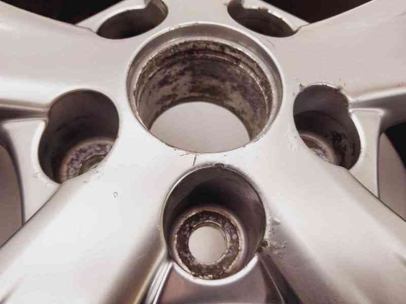Recambio de llanta para lexus rx 400h referencia OEM IAM 9