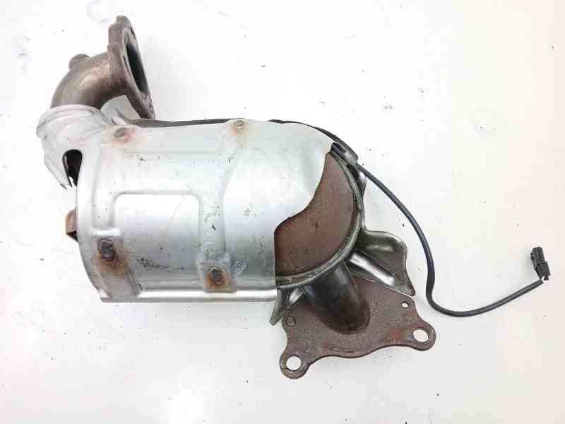 Recambio de catalizador para renault captur referencia OEM IAM 208021841R  H8201562548 3