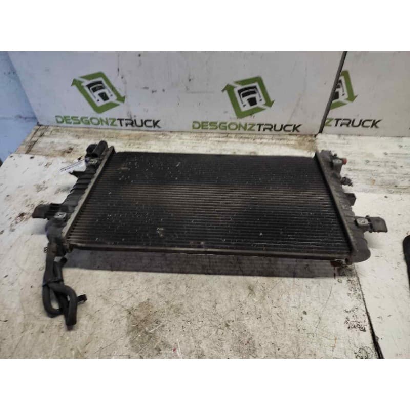 Recambio de radiador agua para opel astra h berlina cosmo referencia OEM IAM 13128818 - Negro 2