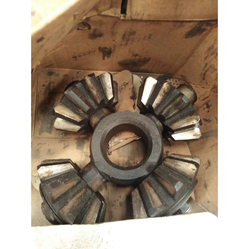Recambio de grupo para barreiros trucks . . referencia OEM IAM CENTAURO 16X23X49 2