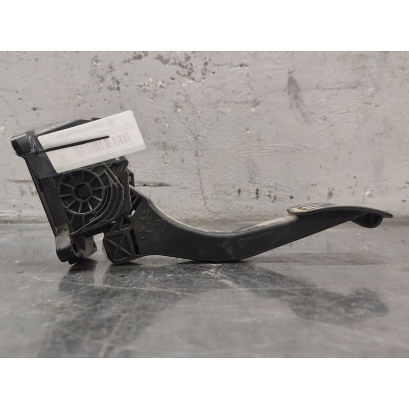 Recambio de pedal acelerador para peugeot 308 active referencia OEM IAM 86ET34 - Blanco 5