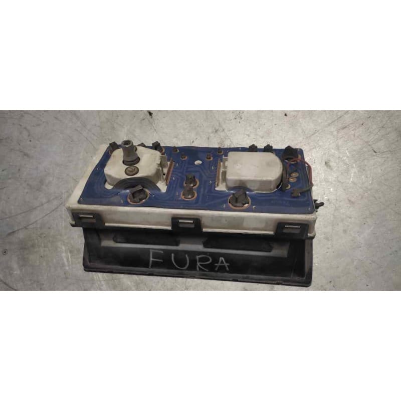 Recambio de cuadro instrumentos para seat fura referencia OEM IAM - Blanco 2