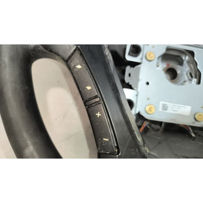 Recambio de volante para iveco crossway referencia OEM IAM 5801731858 4