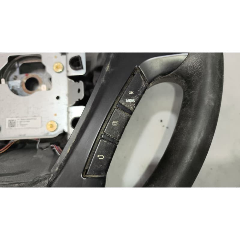 Recambio de volante para iveco crossway referencia OEM IAM 5801731858 5