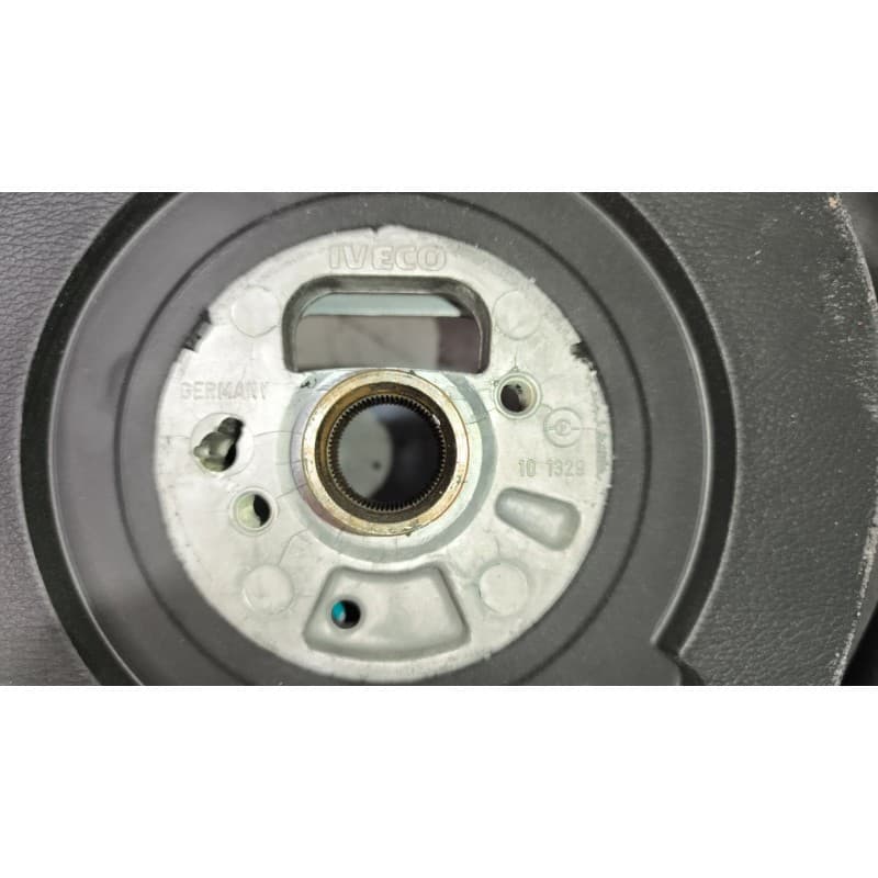 Recambio de volante para iveco crossway referencia OEM IAM 5801731858 7