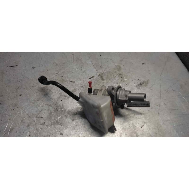 Recambio de bomba freno para citroën c4 berlina vtr plus referencia OEM IAM 0204051007 2