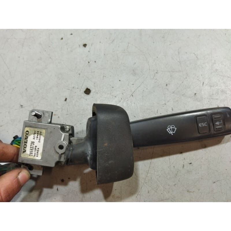 Recambio de mando limpia para volvo trucks b12b referencia OEM IAM 20553738 - Blanco 2