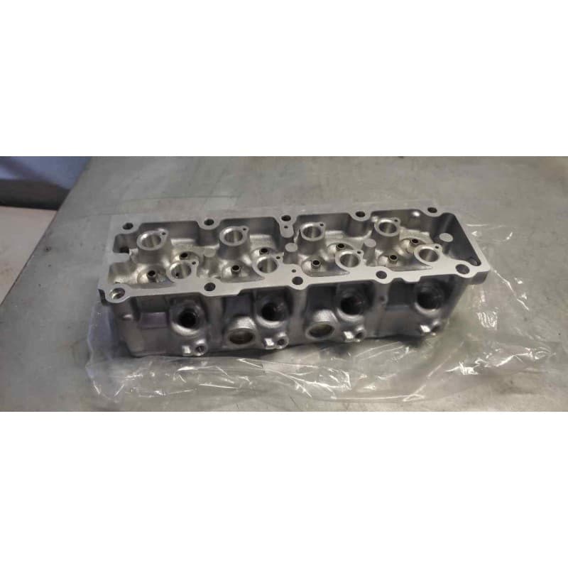 Recambio de culata para opel kadett e gl berlina referencia OEM IAM  NUEVO 3