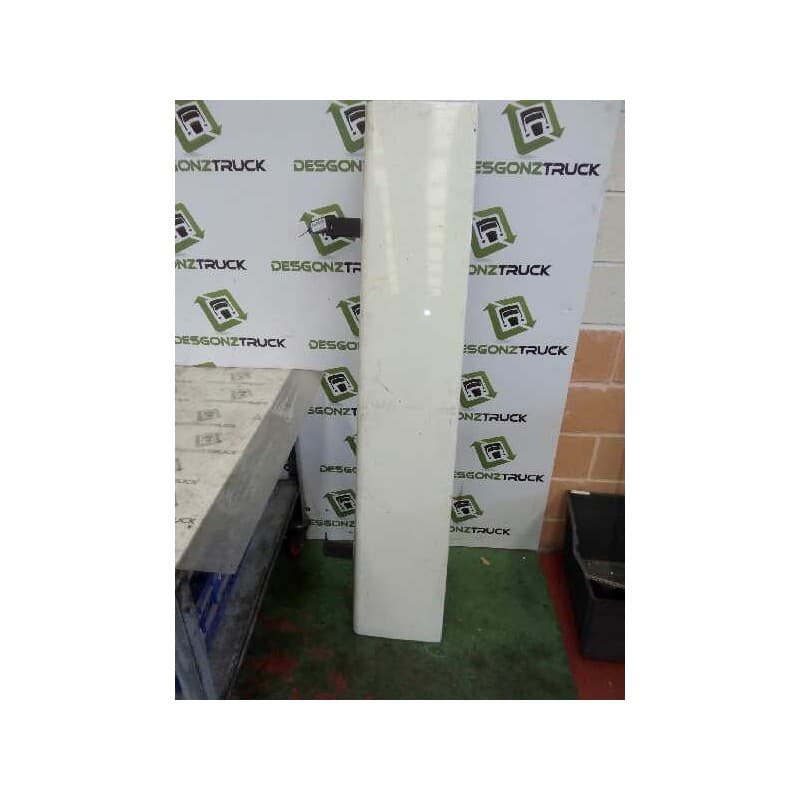 Recambio de calandra para daf trucks 55 fa 55.180 b13 (181cv) referencia OEM IAM - Blanco