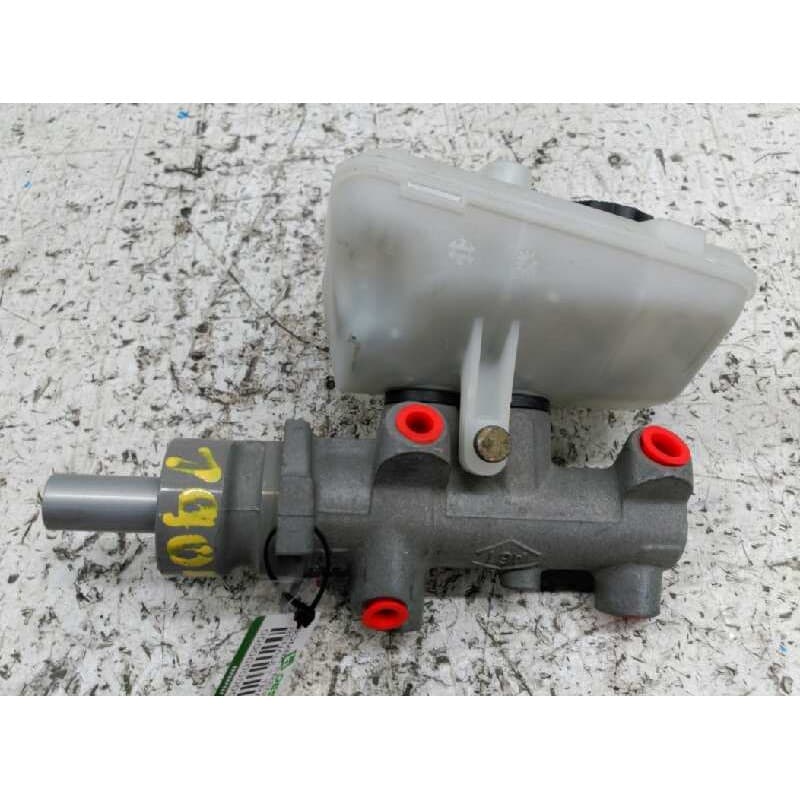 Recambio de bomba freno para renault trafic (desde 5.89) referencia OEM IAM  BOSCH - Blanco