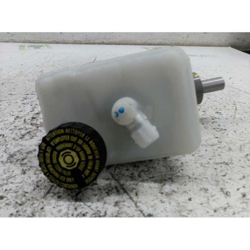 Recambio de bomba freno para renault trafic (desde 5.89) referencia OEM IAM  BOSCH - Blanco 4