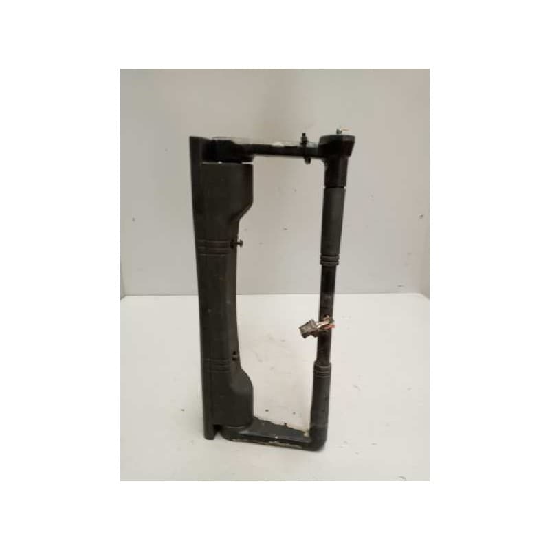 Recambio de brazo retrovisor derecho para renault magnum ab diesel referencia OEM IAM - Azul