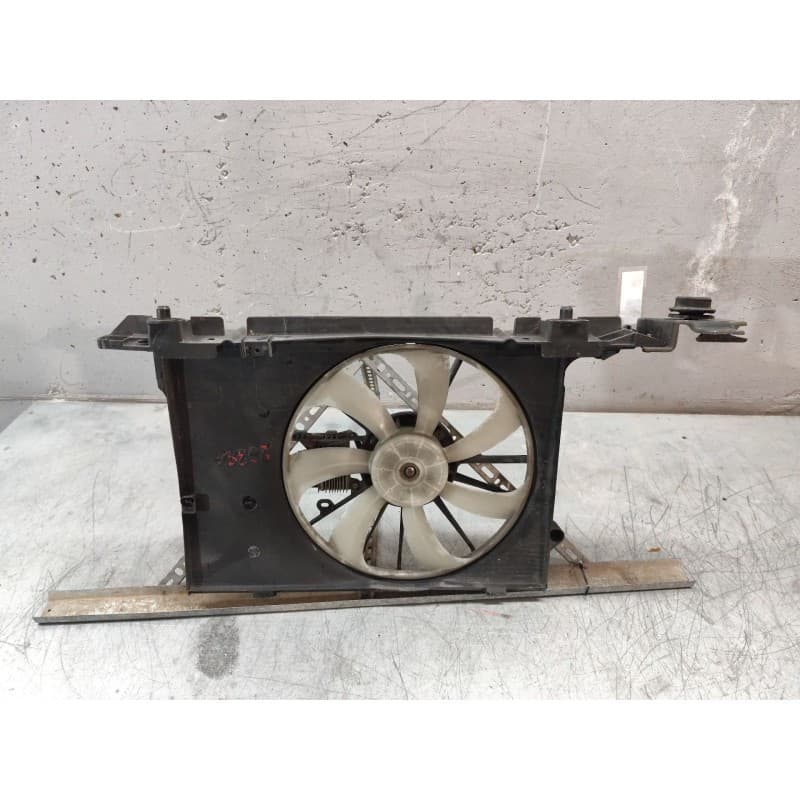 Recambio de electroventilador para toyota auris active referencia OEM IAM - Blanco 2