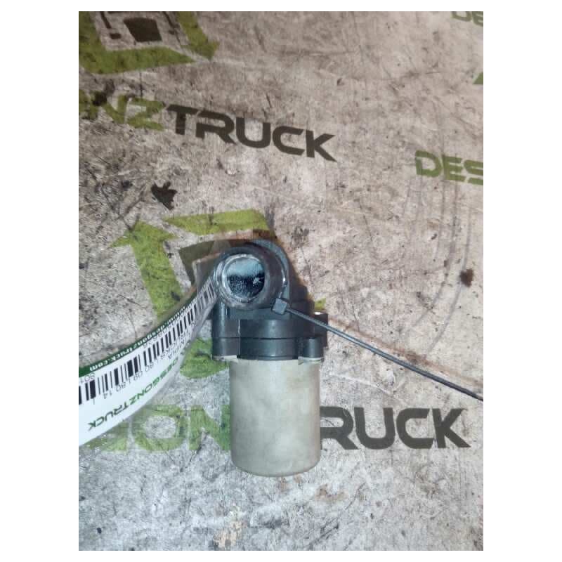 Recambio de bomba limpia para nissan trucks l80.09 l80.14 referencia OEM IAM 80102 - Blanco 2