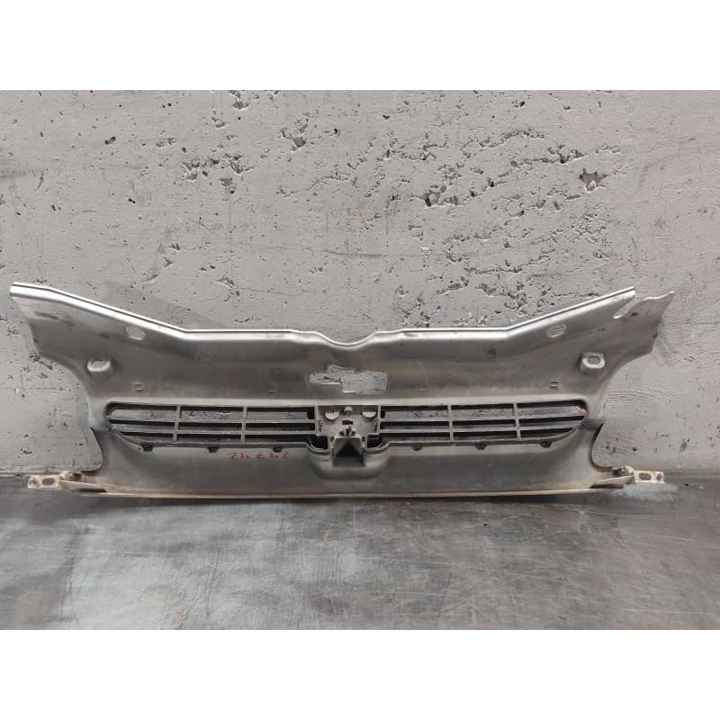 Recambio de rejilla delantera para peugeot partner (s1) combispace referencia OEM IAM - Gris 3