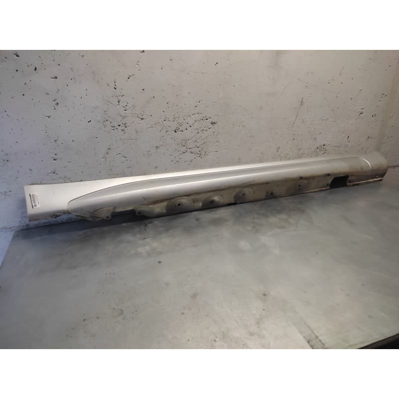 Recambio de estribo derecho para bmw serie 3 compact (e46) 320td referencia OEM IAM 2