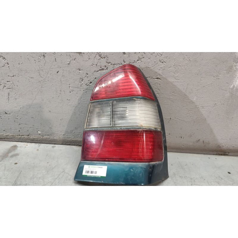 Recambio de piloto trasero derecho para nissan primera (p10) 2.0 d referencia OEM IAM - Granate