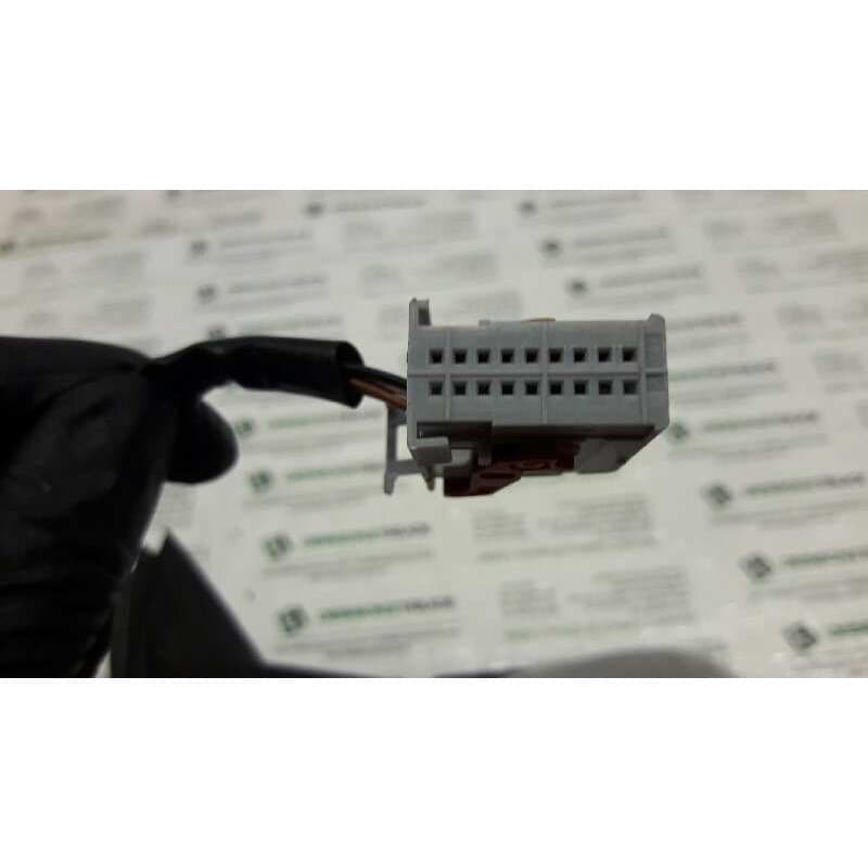 Recambio de retrovisor derecho para fiat stilo (192) 1.6 16v referencia OEM IAM 4