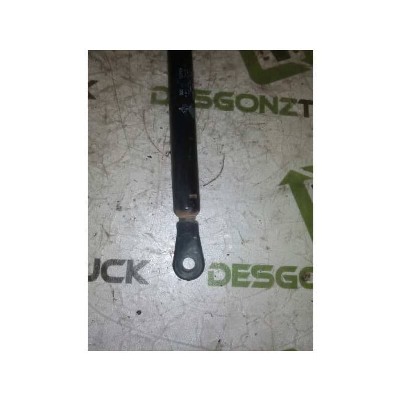 Recambio de bombin calandra para nissan trucks atleon 56.13 referencia OEM IAM - Blanco 2