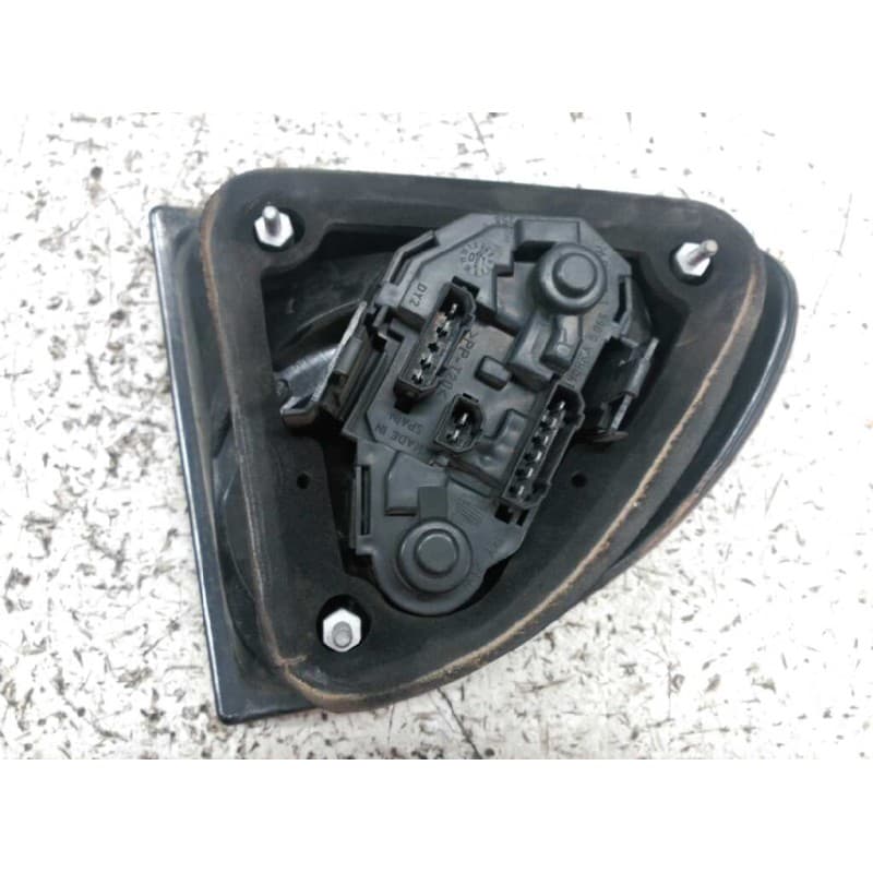 Recambio de piloto trasero derecho para seat leon (1m1) last edition referencia OEM IAM 2