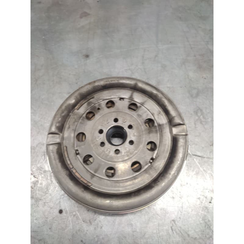Recambio de volante motor para audi a3 (8l) 1.9 tdi ambiente referencia OEM IAM - Blanco 2