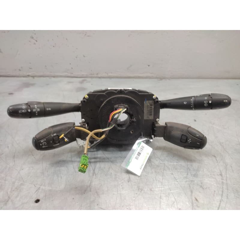 Recambio de mando multifuncion para peugeot 207 xs pack referencia OEM IAM 96630724XT - Gris