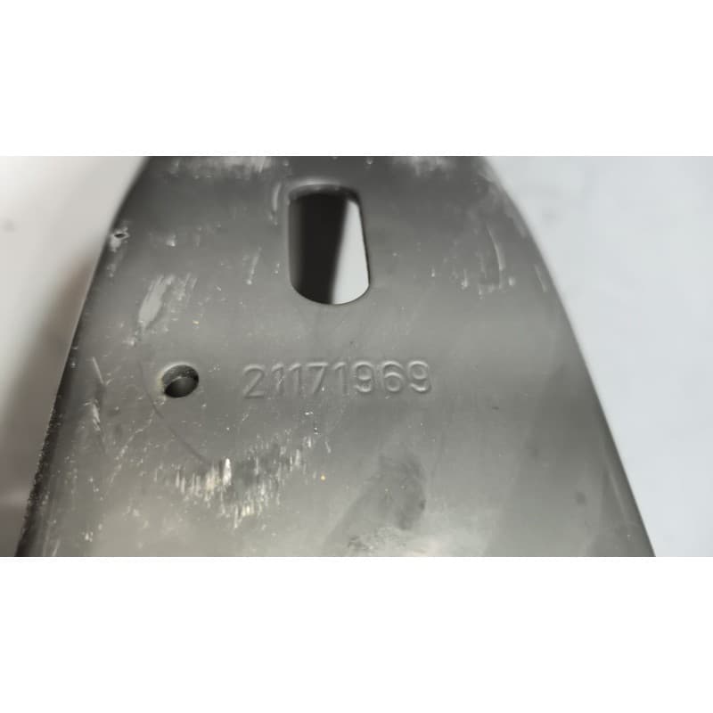 Recambio de soporte para volvo fh 500 referencia OEM IAM 21171969 - Blanco 2