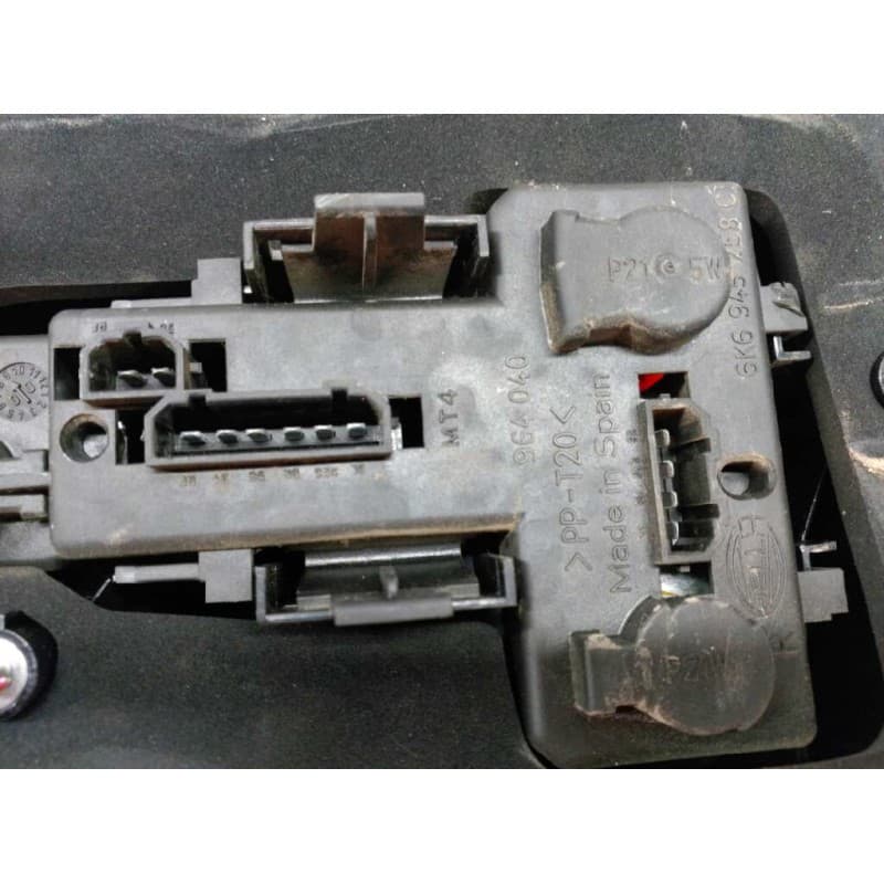 Recambio de piloto trasero derecho para seat ibiza (6k1) free sky referencia OEM IAM 3