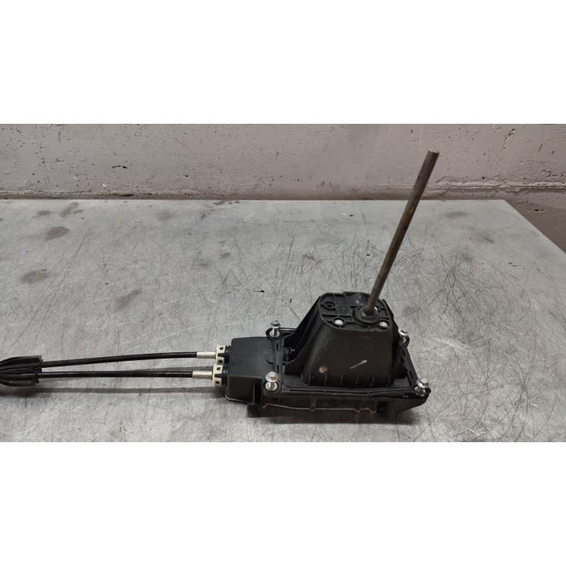Recambio de palanca cambio para dacia sandero ii (b8_) 1.2 referencia OEM IAM - Blanco 3