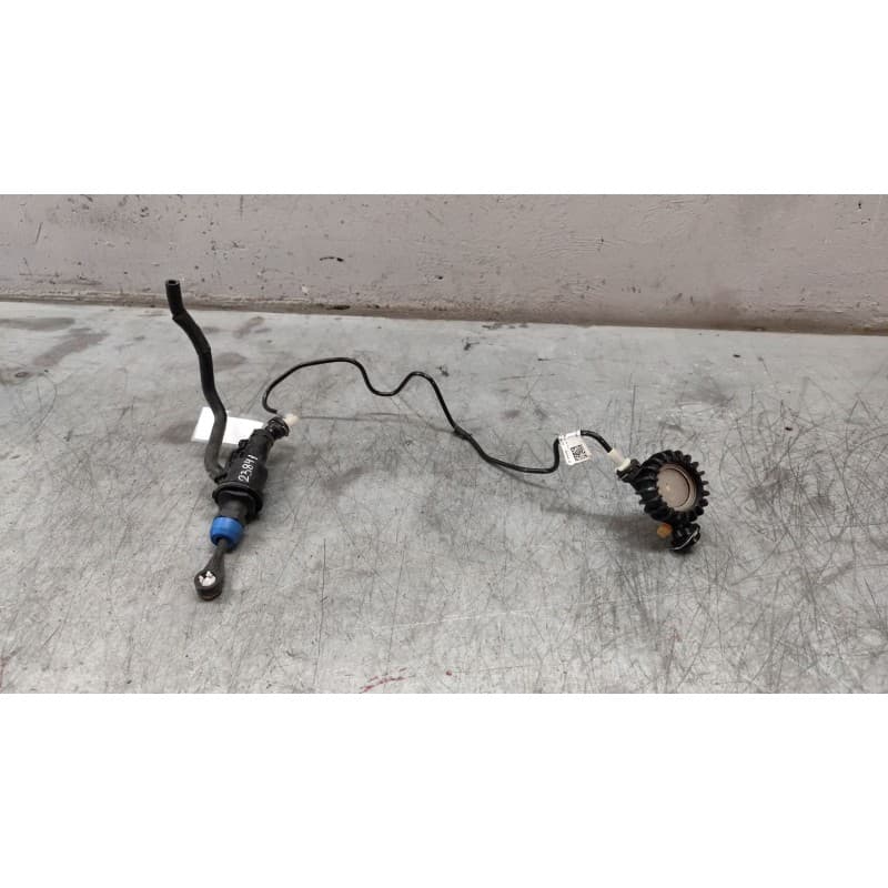 Recambio de bomba embrague para nissan juke (f16) acenta referencia OEM IAM 306100864RA - Gris 2