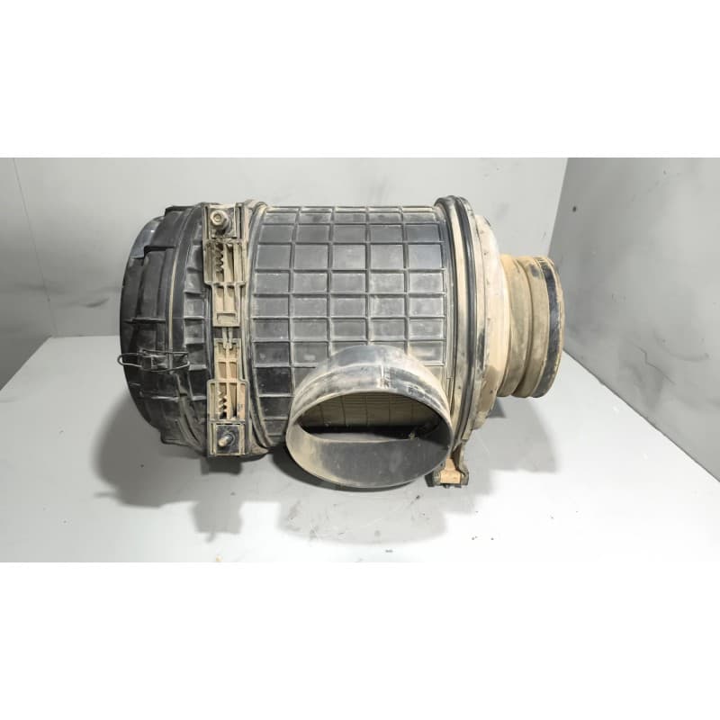 Recambio de filtro aire para renault magnum ab diesel referencia OEM IAM 5010626191 - Blanco